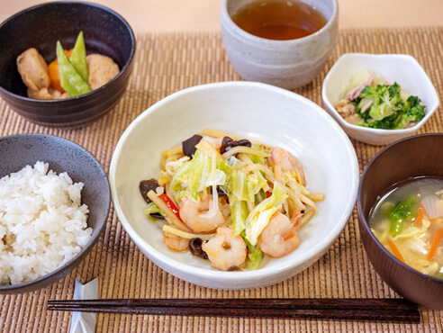 エビと野菜がたっぷりの中華炒め