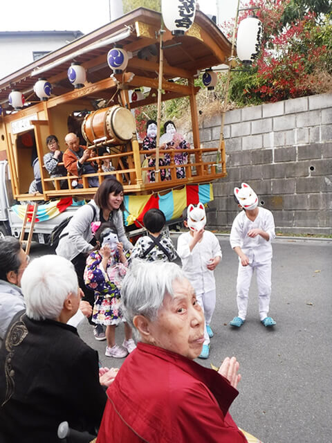 あきる野市小川 八雲神社 お囃子の写真