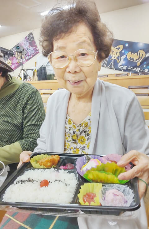 【サンライズひのでだんち】お芝居「スーパー兄弟」鑑賞